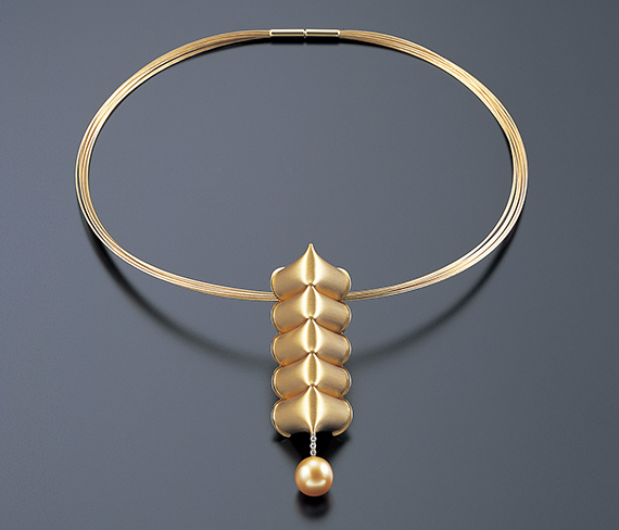 Ori Necklace, Brooch / Yellow Gold, Pearl, Diamond